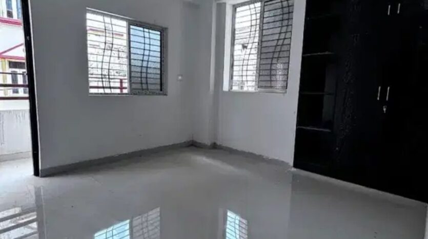 New 3bhk in Gola road