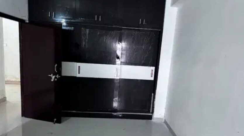 New 3bhk in Gola road
