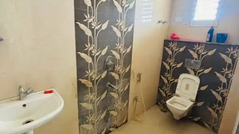  2 bhk flat near tribhuvan school