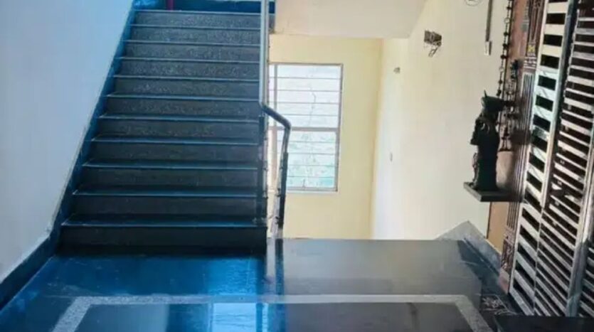  2 bhk flat near tribhuvan school
